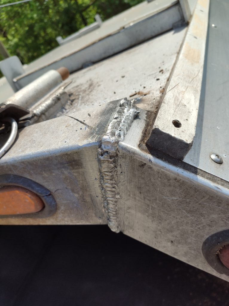 Tree chipper repair and maintenance